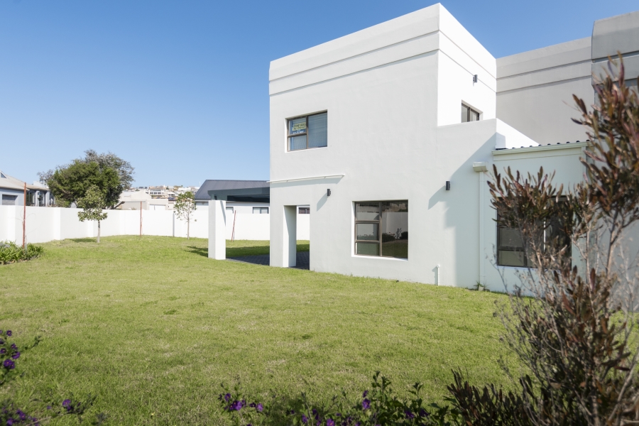 5 Bedroom Property for Sale in Myburgh Park Western Cape
